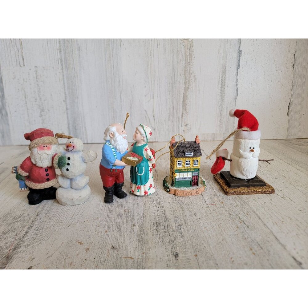 Santa Claus smore ornament mix Xmas house‎ snowman